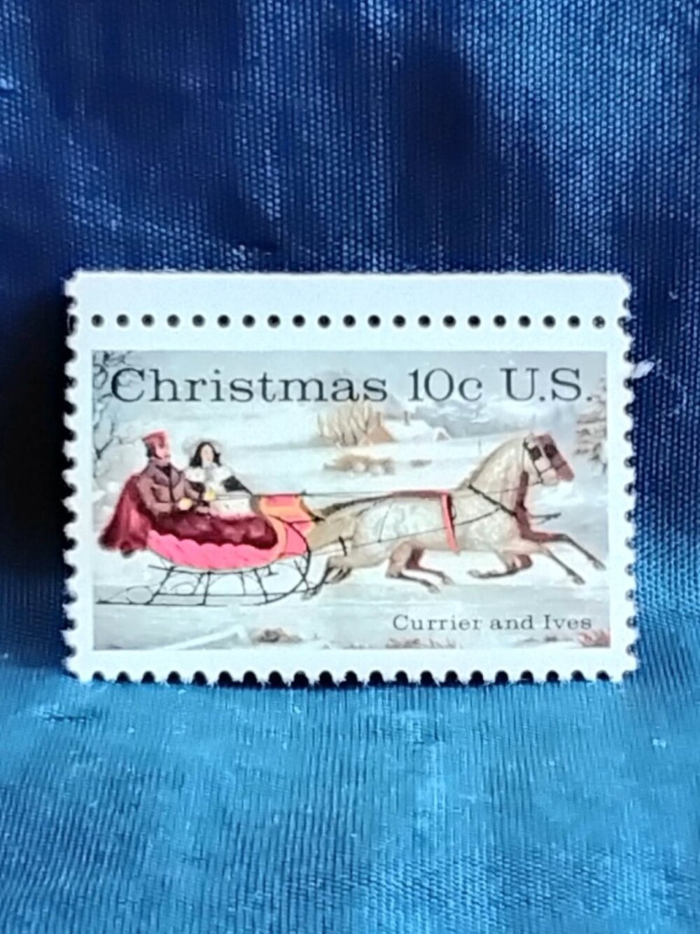 Uncirculated USA 1974 Christmas Currier and Ives 10 Cent Stamp!!